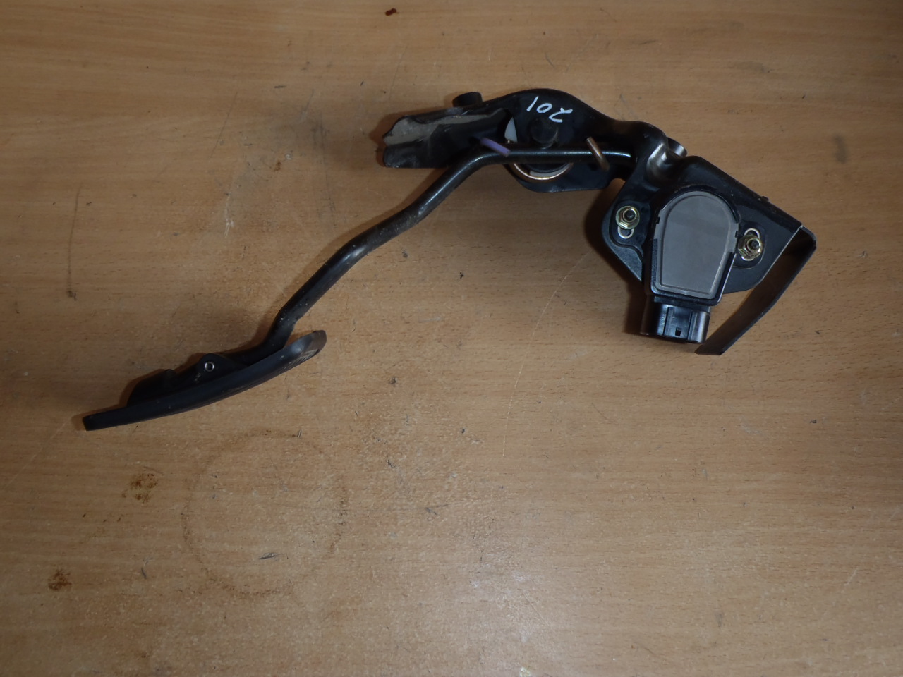 Pedál plynu s potenciometrem 89281-47010