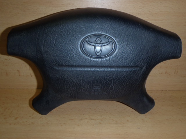 Airbag řidiče Toyota Avensis