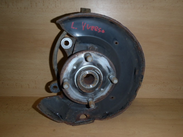 Těhlice Toyota Yaris Verso L. s ABS