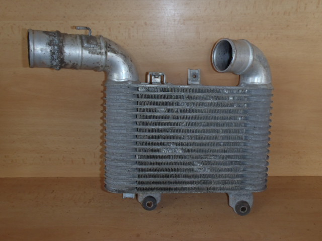 Intercooler D4D Toyota Avensis Verso