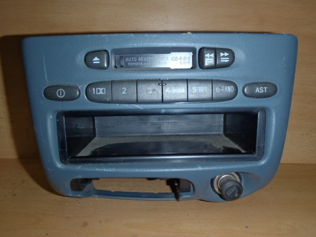 Original rádio Toyota Yaris 1998-2006