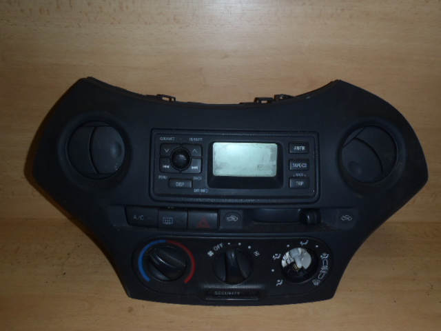 Středový panel Toyota Yaris 1998-2006