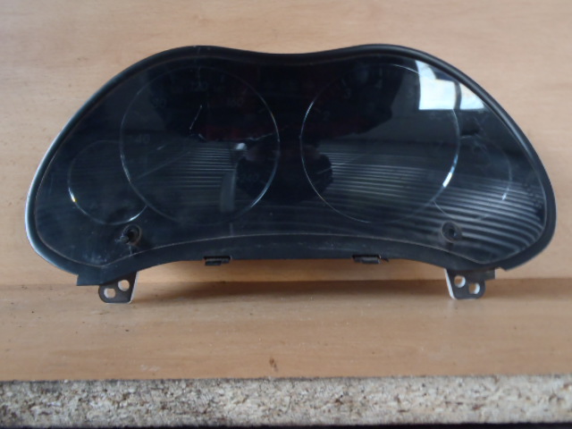 Přístrojová deska Avensis 2003-2006