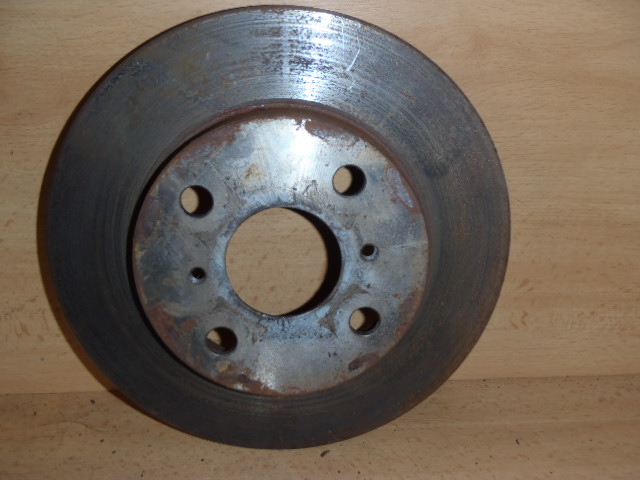 Kotouč Yaris P.  1998-2006