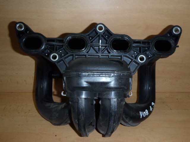 Sání Toyota Yaris 06-09 1.3 VVT-i