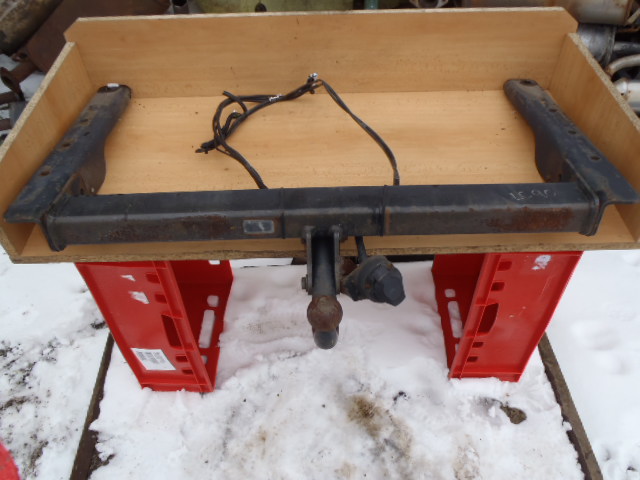 Tažné zařízení Land Cruiser 90