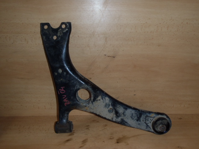 Rameno Toyota RAV4 L. 00-05