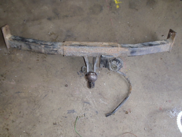 Tažné zařízení  Toyota Hilux