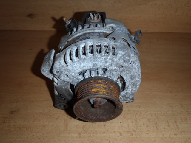 Alternátor 2.4 VVT-i