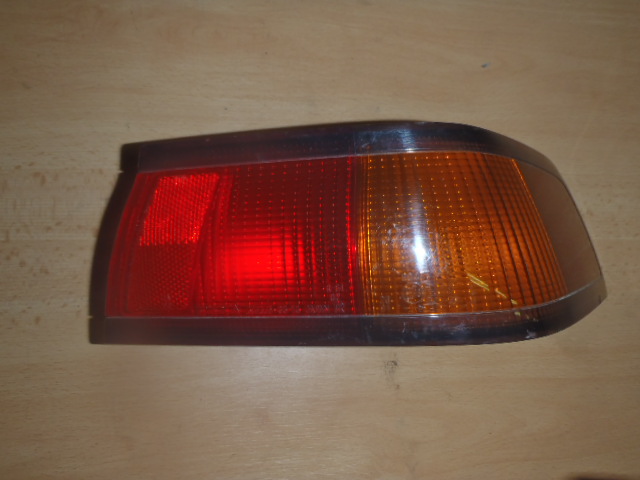 Zadní světlo Camry P.1996-2000