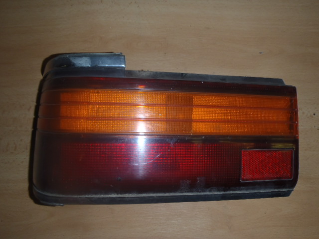 Zadní světlo Camry L.1986-1991 sedan