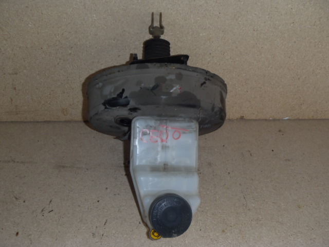 Brzdový válec s posilovačem