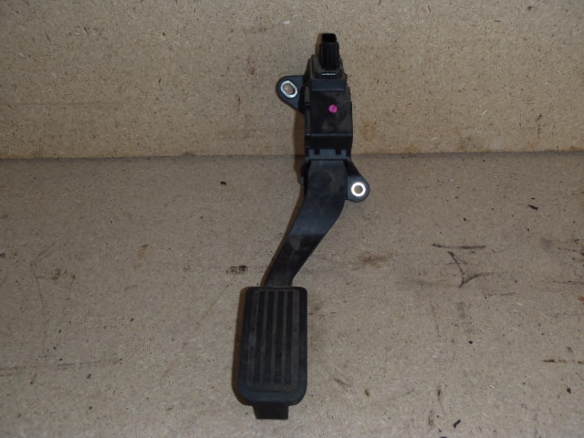 Plynový pedál 78110-0D010