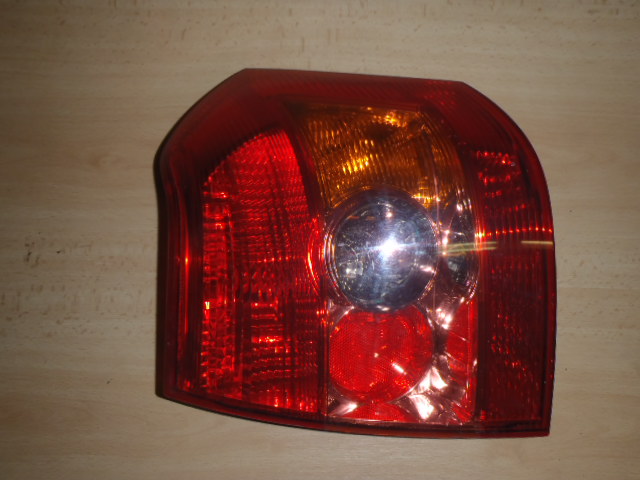Zadní světlo Corolla L.2004-2007 hatchback