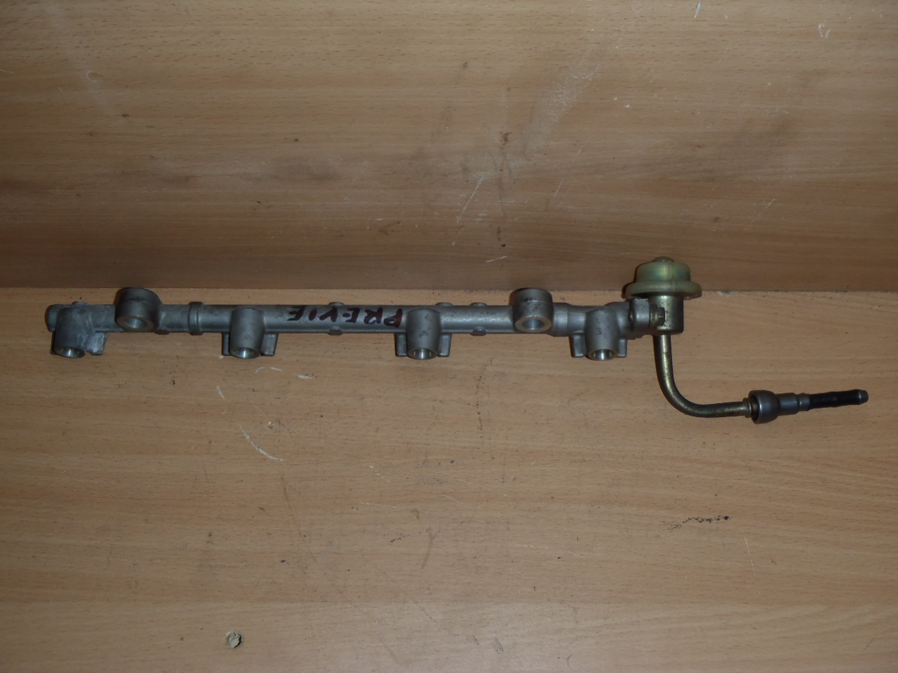 Vstřikovací lišta 2.4 VVT-i