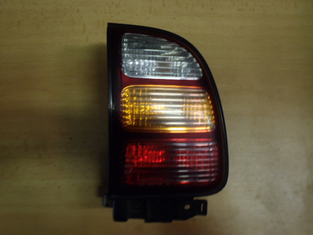 Zadní světlo RAV4 L.1998-2000 facelift