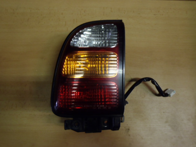 Zadní světlo RAV4 P.1998-2000 facelift