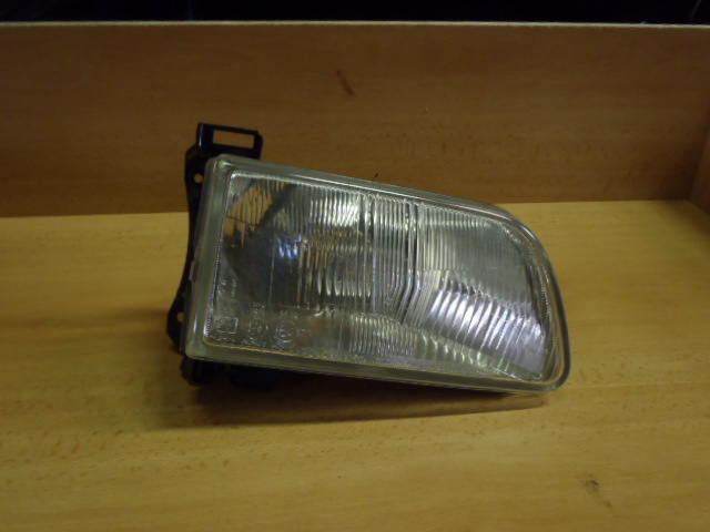 Přední světlo Starlet L. 1992-1996