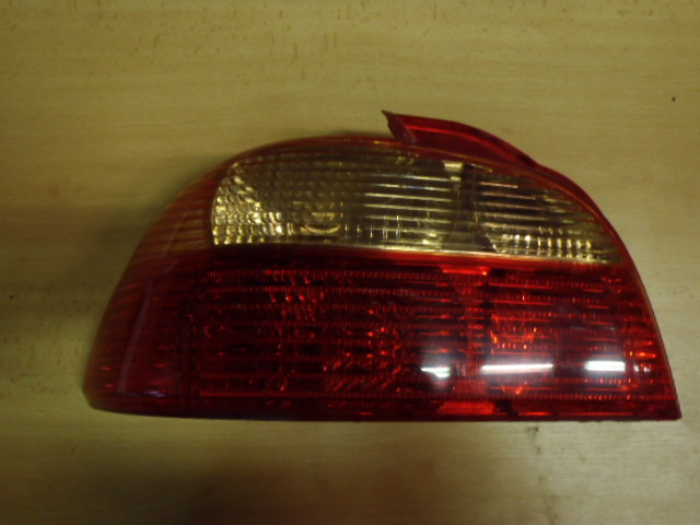 Zadní světlo Avensis L. sedan 2000-2003