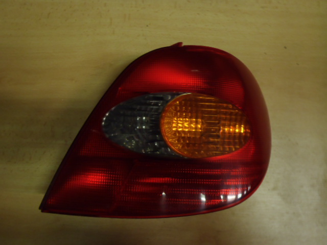 Zadní světlo Avensis P. liftback 1998-2000