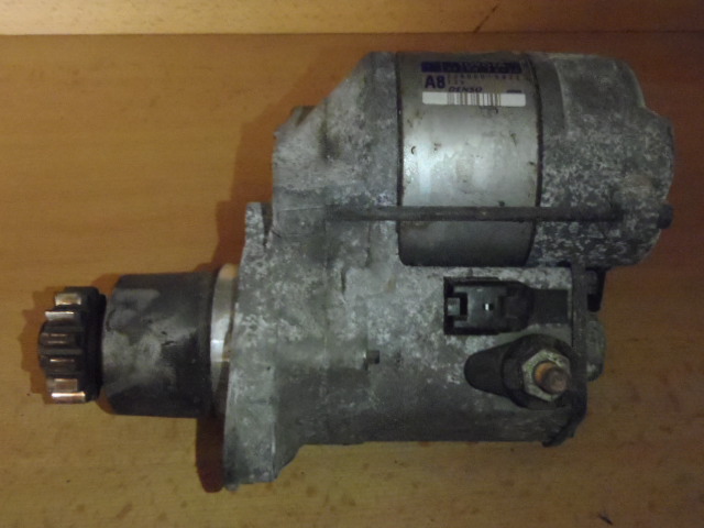 Startér Avensis 2.0i 1998-2000