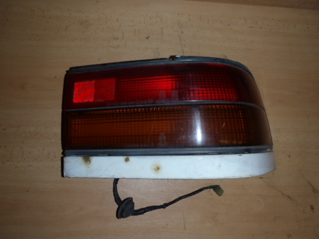 Zadní světlo Carina II P. sedan