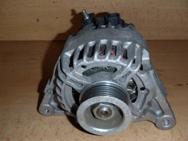 Alternátor Auris 1.4 VVT-i