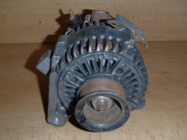Alternátor Camry 2.4i