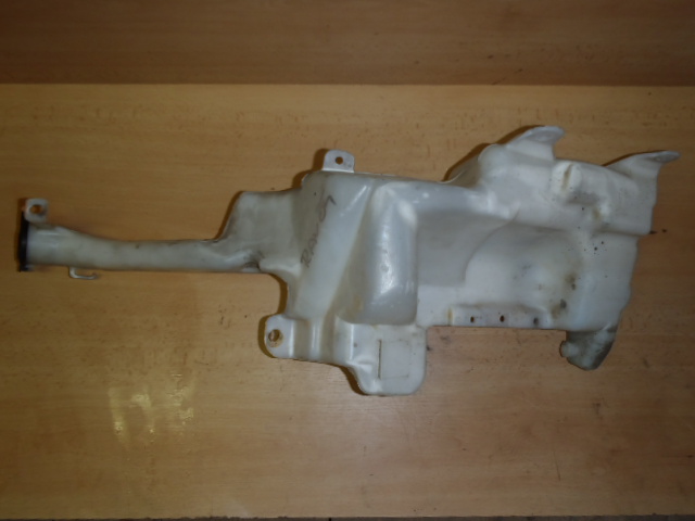 Nádobka ostřikovačů Rav4 2000-2003