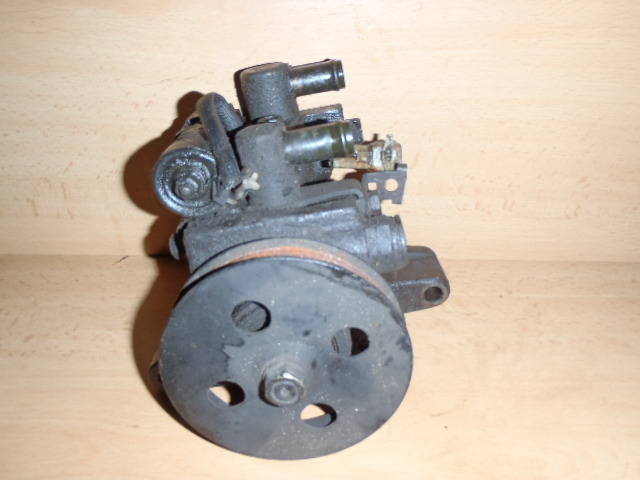 Servo pumpa Camry 3.0i V6 02