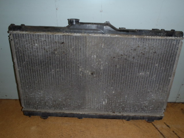 Chladič Corolla 1.4 