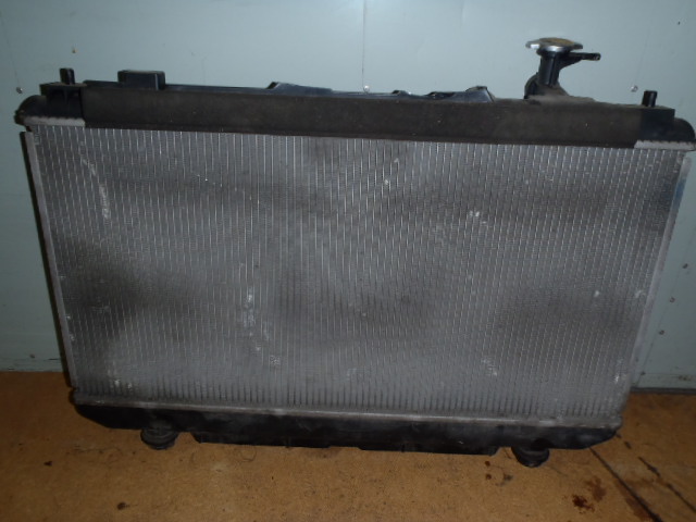 Chladič RAV4 2.0 VVT-i