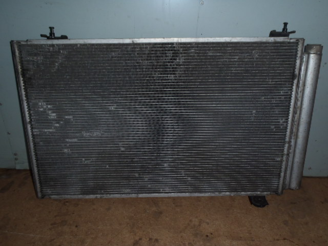 Klima Chladič Avensis