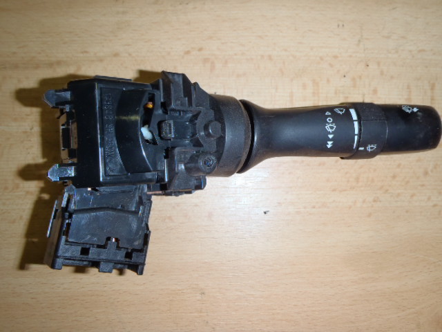 Ovládání stěračů  Toyota Hilux 3.0 D4D automat