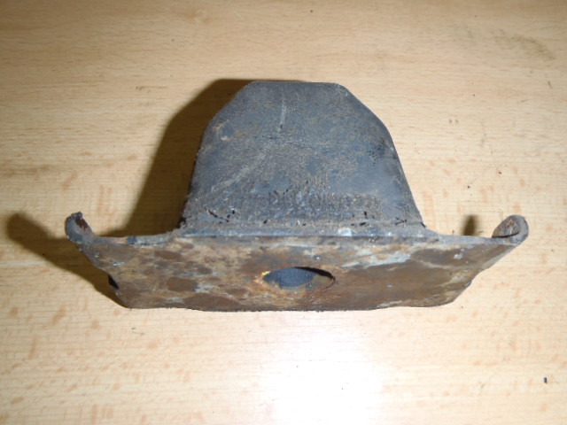 Doraz zadní nápravy Toyota Hilux 3.0 D4D automat