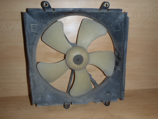 Ventilátor Toyota Carina 1.6,1.8i