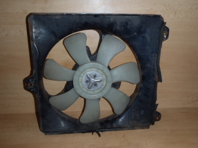 Ventilátor Toyota RAV4 2.0i