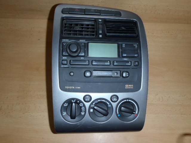 Originální   Rádio Toyota Avensis 2000-2003