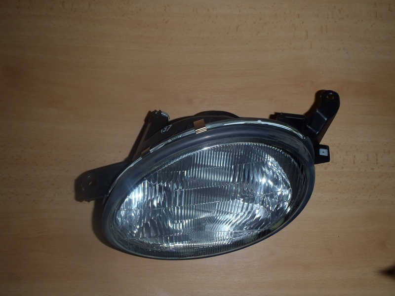 Přední světlo Corolla L.1997-2000