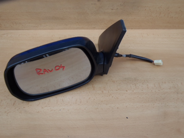Zpětné  zrcátko Toyota RAV4 2000-2005 L.