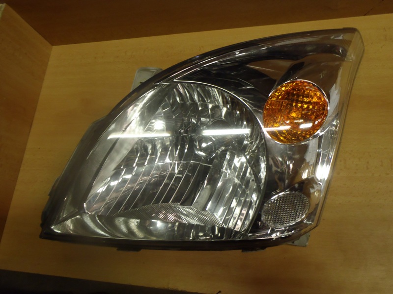 Přední světlo LC 120 L.