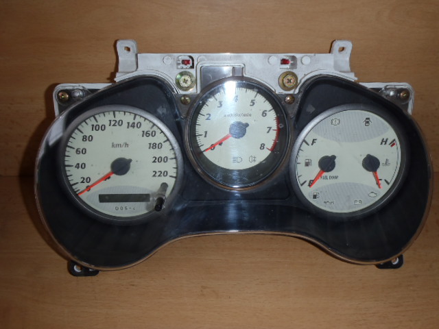 Přístrojová deska Toyota RAV4 D05-c