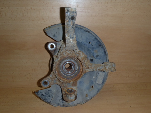 Těhlice Toyota Yaris Verso P. bez ABS