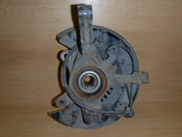 Těhlice Toyota Yaris Verso P. s ABS