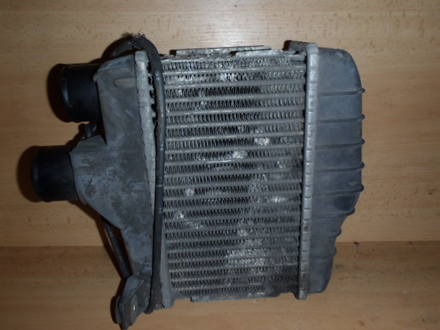 Intercooler Toyota Avensis 2.0 TD