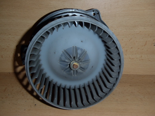 Ventilátor topení Celica L. 2000-2006 