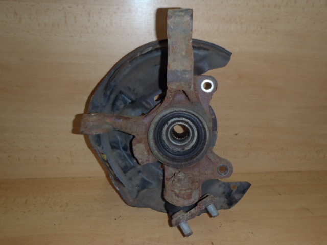 Těhlice Carina E L.bez ABS