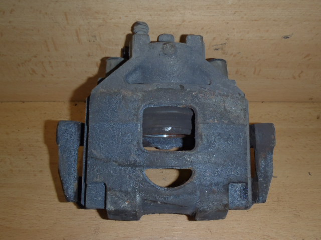 Brzdič Toyota Yaris 06-09 P.