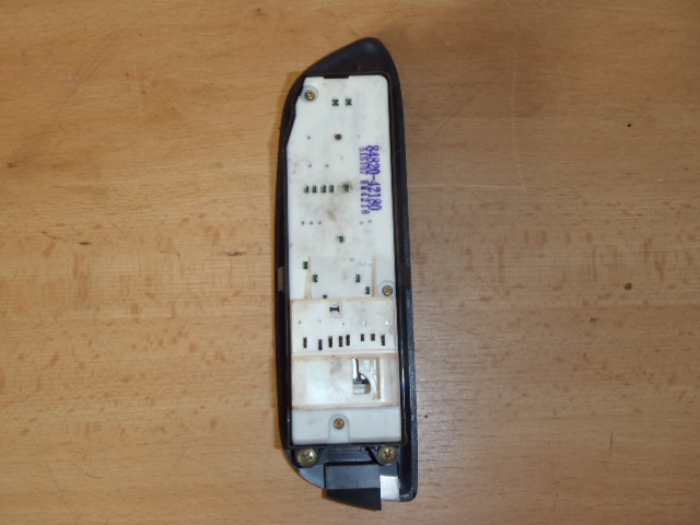 Ovládání oken řidič