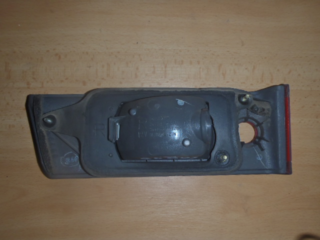 Zadní světlo Camry P.1996-2000 do dveří